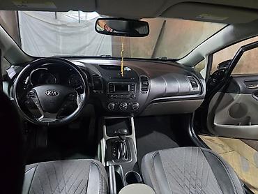 skoda rapid: Kia Forte sedan - Kuzov: 4 qapılı sedan, qara rəng - Mühərrik və — 10