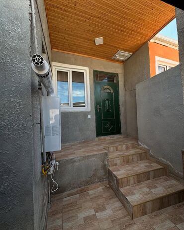 qurtulus 93 de satilan evler: 3 комнаты, 60 м², Нет кредита, Свежий ремонт