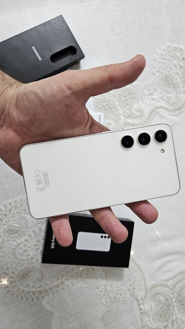 Samsung: Samsung Galaxy S23, 256 GB, rəng - Ağ, Simsiz şarj — 9