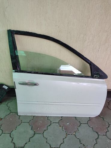 ленкрузер прадо: Передняя правая дверь Honda Б/у, цвет - Белый