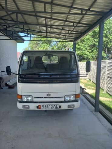 бак для даф: Легкий грузовик, Nissan, Стандарт, 1,5 т, Б/у