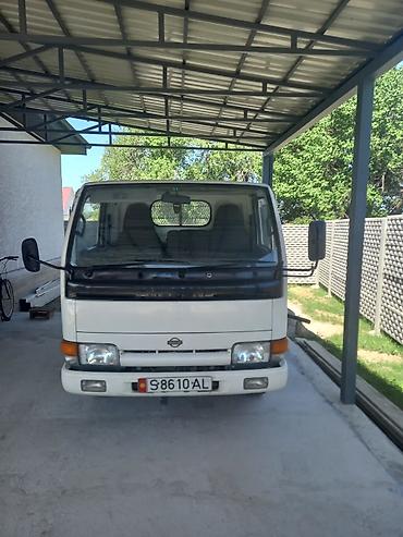 Грузовики: Грузовик, Nissan, Стандарт, 3 т, Б/у — 9