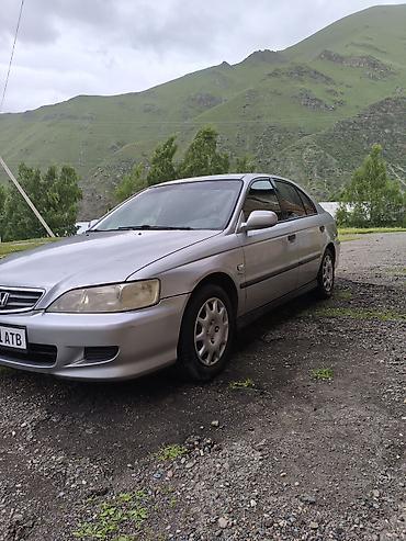 mazda cronos 626: Honda Accord: 2001 г., 1.8 л, Механика, Бензин, Лифтбек — 10