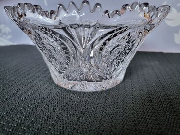 Činije: Cinija,bombonijera nova kristalna iz 70ih. Nova cinija,sve na njoj — 5