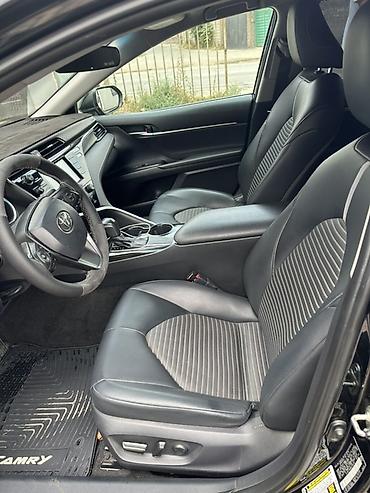 corolla 2016: Toyota Camry: 2019 г., 2.5 л, Автомат, Бензин, Седан — 4