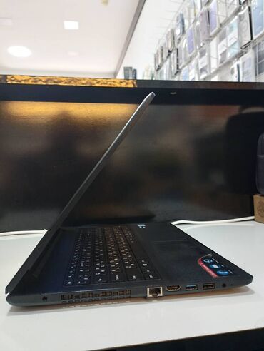 lenovo notebook qiymetleri: Lenovo 15.6 ", Intel Core i7, 256 ГБ