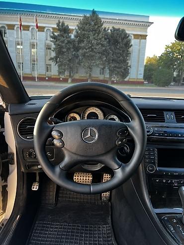 кампрес: Mercedes-Benz CLS-Class: 2005 г., 5.5 л, Автомат, Бензин, Седан — 5