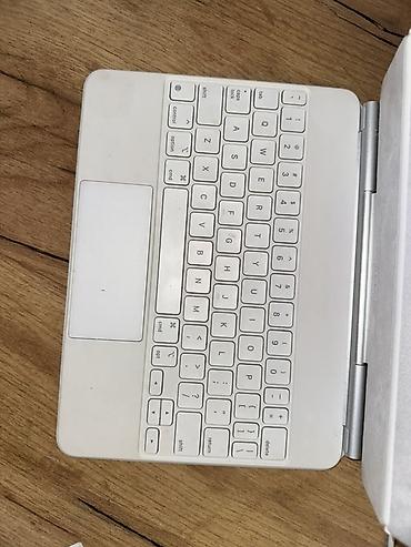 чехол на ключ: Клавиатура‑чехол Apple Magic Keyboard для iPad (белый цвет) - — 2