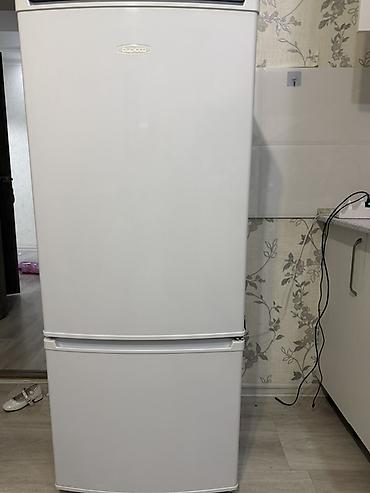 mini refrigerator: Холодильник двухкамерный, белый, с нижней морозильной камерой — 2