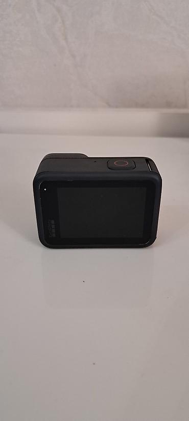 əl kamerası: GoPro HERO11 Black action kamera seti Məhsulun tərkibi: - GoPro — 5