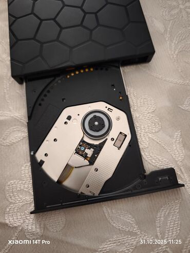 зарядка для телефона fly: Xarici DVD otürücü satılır, yenidir, istifadə olunmayıb. Продаётся