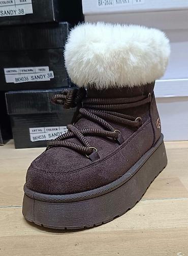 imac ženska obuća: 🍂 Ugg Nov Model Čupave🍂
🍂Dostupni brojevi 36-41
🍂Cena 3500 din — 1
