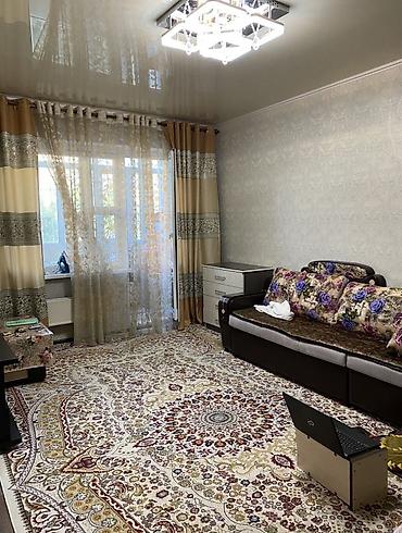 Гарнитуры для зала: Просторная гостиная/зал с выходом на застеклённый балкон. Особенности — 1