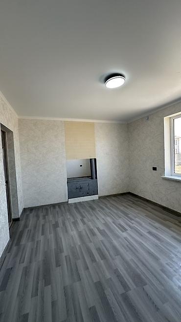 с бизнесом: Баш-булакта Ожор айылында Жери 5 сотых болгон 4 комната уй — 10