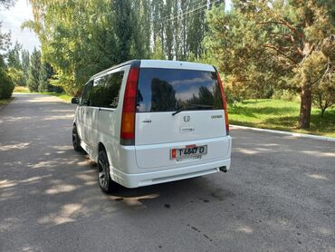 решетки на степ: Honda Stepwgn: 2001 г., 2 л, Автомат, Бензин, Минивэн