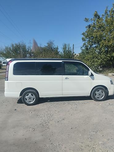 решетка радиатора тойота виста: Honda Stepwgn: 2004 г., 2 л, Автомат, Бензин, Минивэн — 8