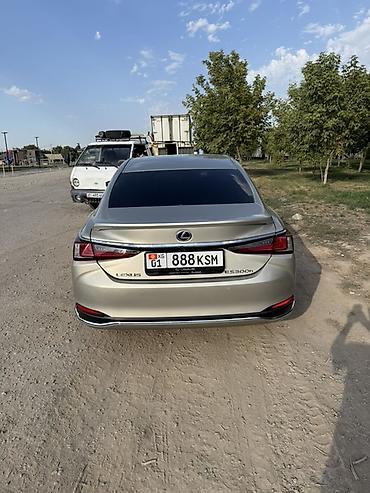 lexus cs: Lexus ES: 2019 г., 2.5 л, Вариатор, Гибрид, Седан — 3