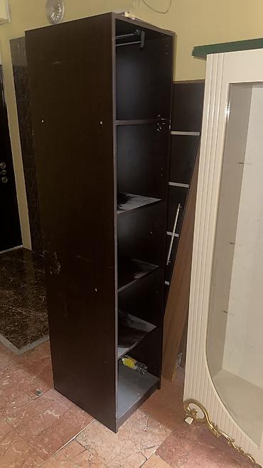 Polkalı Şkaf Qapısı var satılır qiyməti 25 manat ölçü hündürlüyü 2.10 lalafo.az -da Polkalı Şkaf Qapısı var satılır qiyməti 25 manat ölçü hündürlüyü 2.10