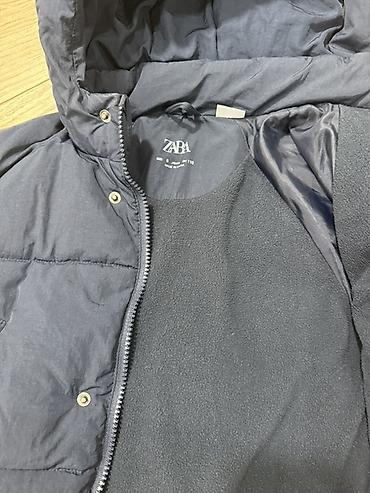 кийим: Детская зимняя куртка ZARA б/у в хорошем состоянии - Размер на — 2