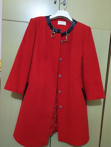 женское пальто: Пальто цвет - Красный