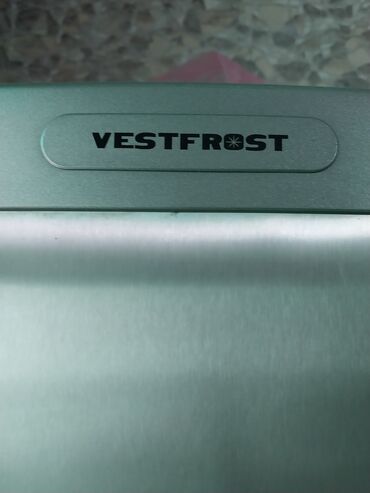 морозильная камера no frost: Холодильник Vestfrost, Двухкамерный, No frost