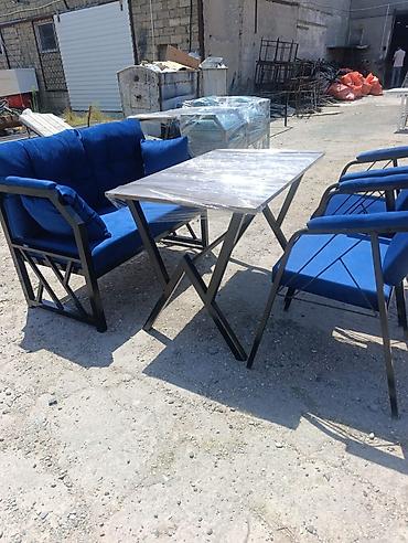 Yeni, Divan, Metal, Azərbaycan