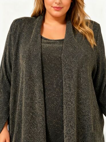 Bluze: Bluza 
Cena 1950 din 
Vel XXXL — 9