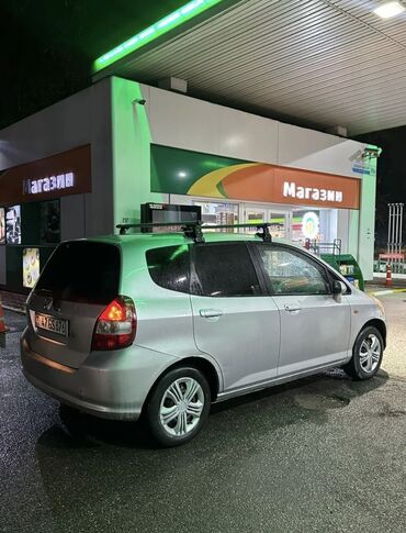 Honda: Honda Jazz: 2003 г., 1.4 л, Механика, Бензин