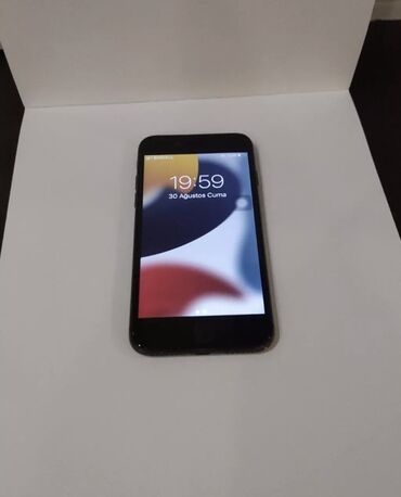 ayfon 20: IPhone 7, 32 GB, Qara