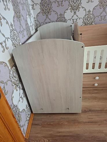 genc otaqi: Uşaq beşiyi və komod-modul dəsti - Material: LMDP/taxta teksturalı — 2