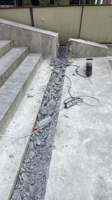 Демонтажные работы: | Гипсокартонная стена, Снос перегородки, Снятие старой штукатурки 3-5 лет опыта — 4