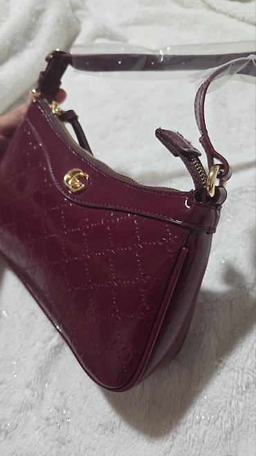 muske cipele kragujevac: Nova torbica, nekorišćena i odmah dostupna. 👜✨ Moderan i praktičan — 3