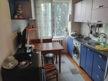 Köhnə tikili: Bakı, 2 otaqlı, Köhnə tikili, m. İnşaatçılar, 50 kv. m — 10