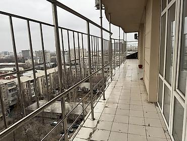 Аренда помещений свободного назначения: Сдаётся офисное помещение на 11 этаже в центре города. 📍 Локация — 3