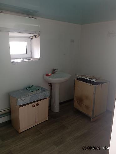 Аренда помещений свободного назначения: Сдается помещение в цокольном уровне с отдельным входом at lalafo.kg — 4 Аренда помещений свободного назначения: Сдается помещение в цокольном уровне с отдельным входом — 4