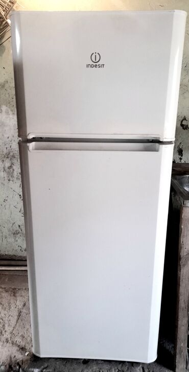 i̇şlenmiş soyducu: Б/у 2 двери Indesit Холодильник Продажа, цвет - Белый
