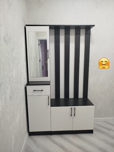 prixoja mebeli: Yeni, Düz dolab, Dəhliz dolabı