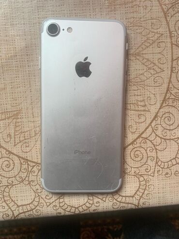 Apple iPhone: IPhone 7, 128 GB