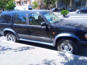 Ford: Ford Explorer SUV - Kuzov: qara rəng, 5 qapı, geniş baqajlı gövdə - — 14