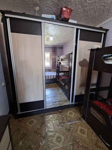 десткое кресло: Шкаф купе, С зеркалом, ЛДСП