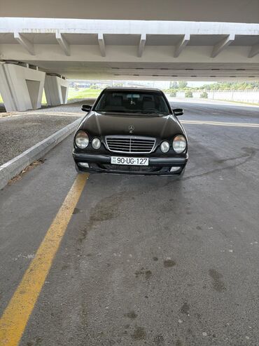 Mercedes-Benz: Mercedes-Benz E‑Class (W210) sedan Salam avtomabıl gundelık sürülür — 9