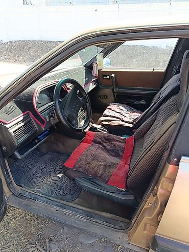 work kiwami: Audi 100: 1987 г., 1.8 л, Механика, Бензин, Седан — 4