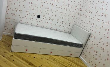 Təknəfərlik çarpayı, Bazasız, Matras ilə, Siyirməli