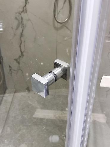 Душевые кабины: Душевая кабина Прямоугольная, Размер: 1 x 1 см, Высота поддона: 2000 см,Покрытие: Прозрачный — 5