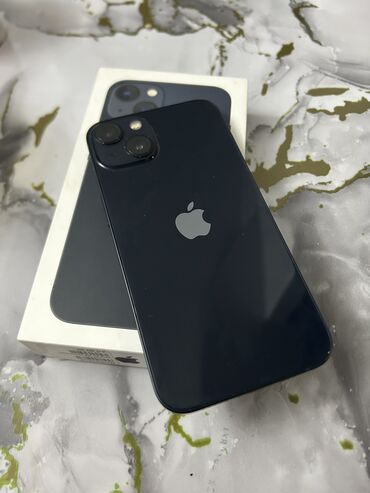 Apple iPhone: IPhone 13, 256 ГБ, Midnight, Чехол, Коробка, 85 %