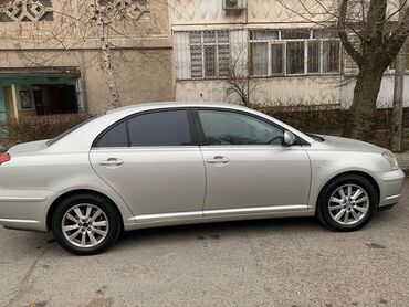 истеп машина: Toyota Avensis: 2003 г., 2 л, Автомат, Бензин, Седан