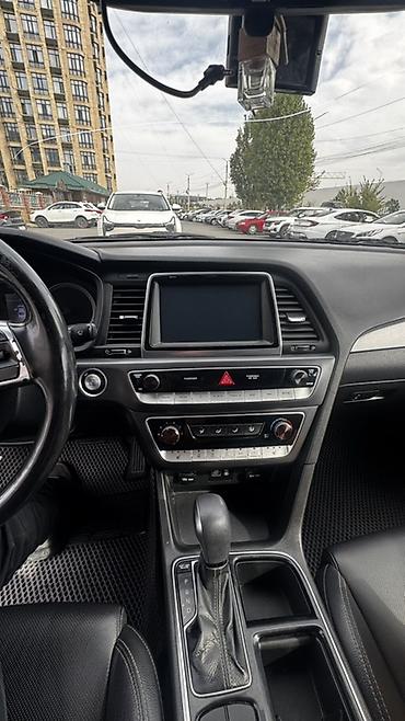 Продажа авто: Hyundai Sonata: 2018 г., 2 л, Автомат, Газ, Седан — 3