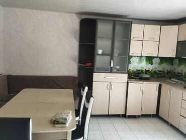 жалалабат дом: 150 м², 4 комнаты, Утепленный, Забор, огорожен