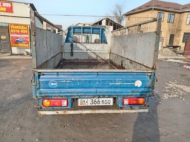 proektory ot 1400 do 2000 lyumen s zumom: Легкий грузовик, Б/у