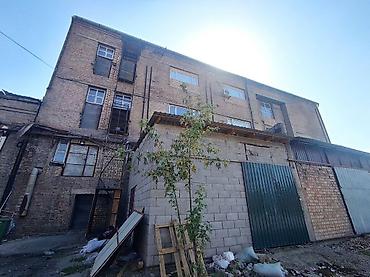 Продажа помещений свободного назначения: Продам! Коммерческое помещение. 2700м2. Садыгалиева/Мурманская. 4-х — 4